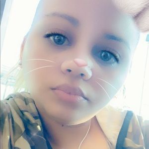 Meet your Posher, Carmen